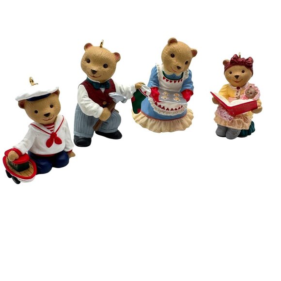 Hallmark 1993 Bearinger Bear Family Christmas Ornaments Set Of 4 Holiday - Picture 1 of 10